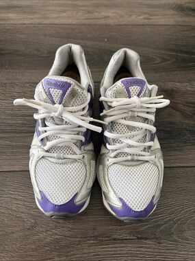 Vintage Reebok EasyTone SmoothFit Sneakers - White / Purple / Silver Size 7